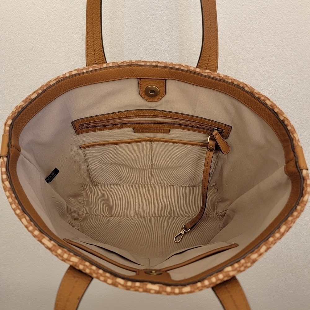 EUC- Michael Kors Junie Woven Tote - Picture 6 of 6